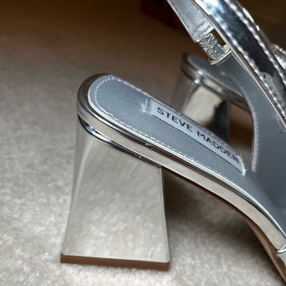 NWOT Steve Madden Mini-Block Heels - Picture 3 of 3